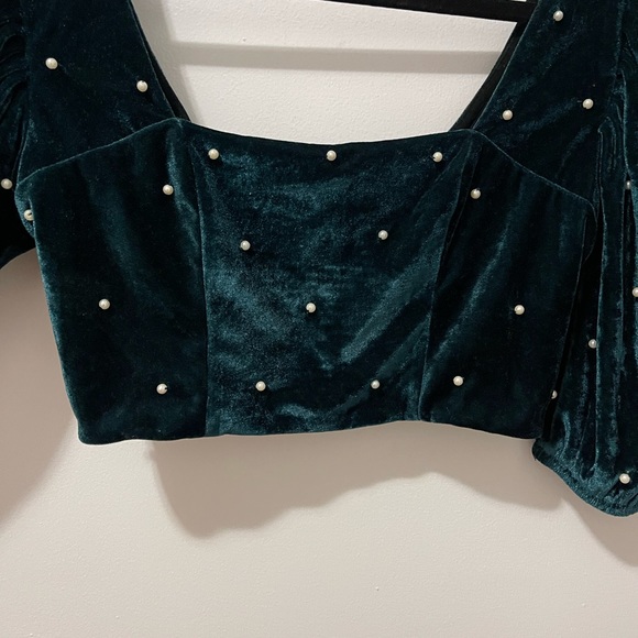 Used only once URBAN OUTFITTERS Velvet Crop top with pearl detail - Picture 3 of 8